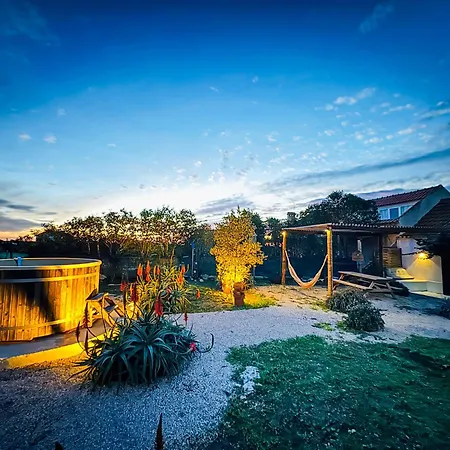 Nature Retreat With Heated Pool Hot Tub Bbq And Amazing Views Hébergement de vacances