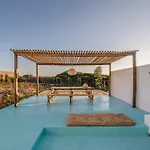 Nature Retreat With Heated Pool Hot Tub Bbq And Amazing Views 펜션 세심브라