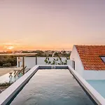 Nature Retreat With Heated Pool Hot Tub Bbq And Amazing Views 펜션 *