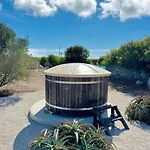 Nature Retreat With Heated Pool Hot Tub Bbq And Amazing Views 펜션 *