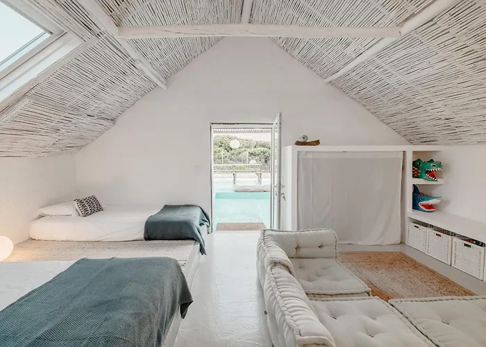 Hébergement de vacances Nature Retreat With Heated Pool Hot Tub Bbq And Amazing Views Sesimbra