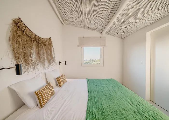 Nature Retreat With Heated Pool Hot Tub Bbq And Amazing Views Hébergement de vacances Sesimbra